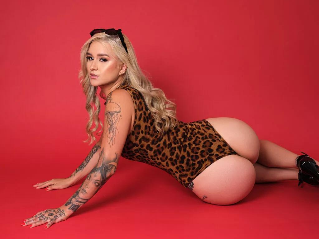 PamelaCaruso on LiveJasmin 