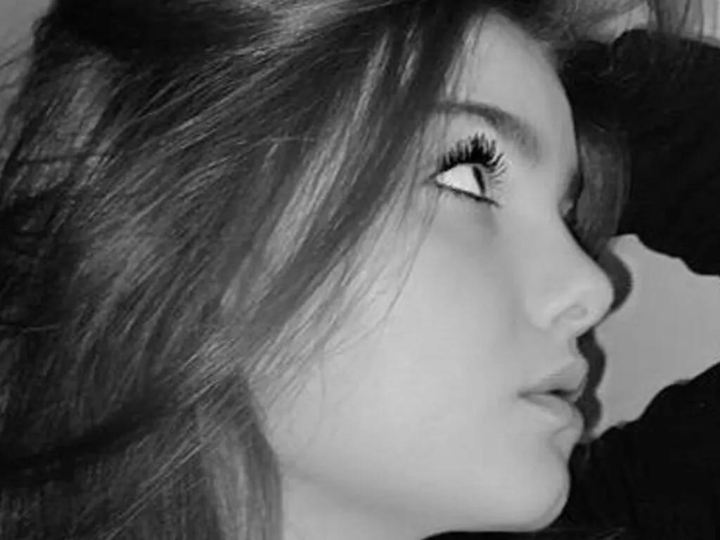 Offline StephanieMiller on LiveJasmin