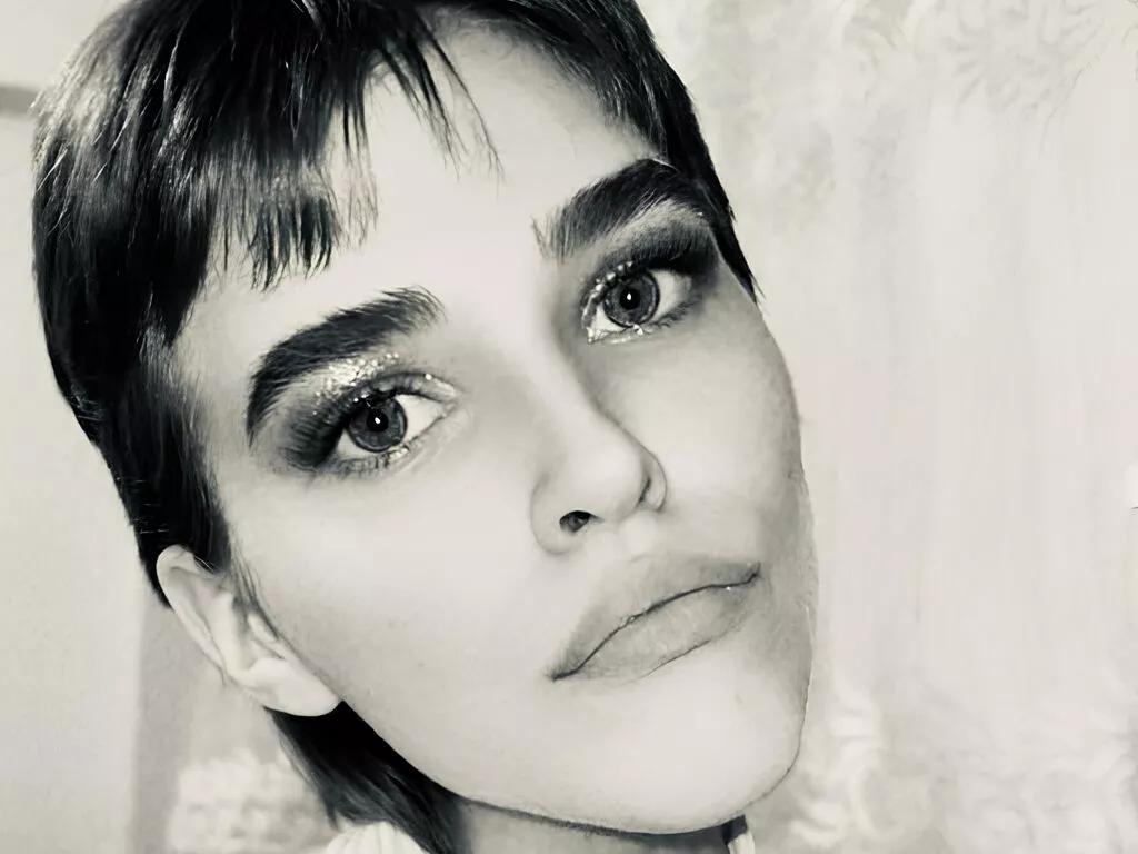 UdelaHailey on LiveJasmin