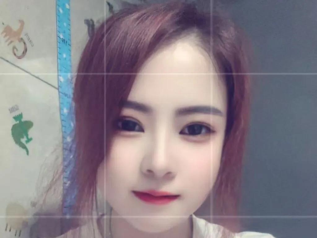 YiQiao on LiveJasmin