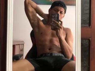 antonni22 on Streamate 