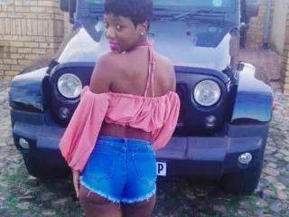 Blackdoll30 on Streamate 
