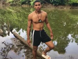Drakehottt on Streamate 