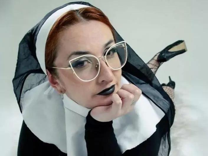 HelenasFantasy on Streamate 