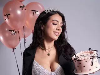 JulieBennet on Streamate 