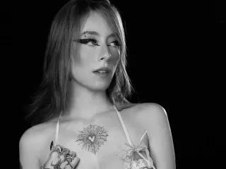 JuneEvanss on Streamate 