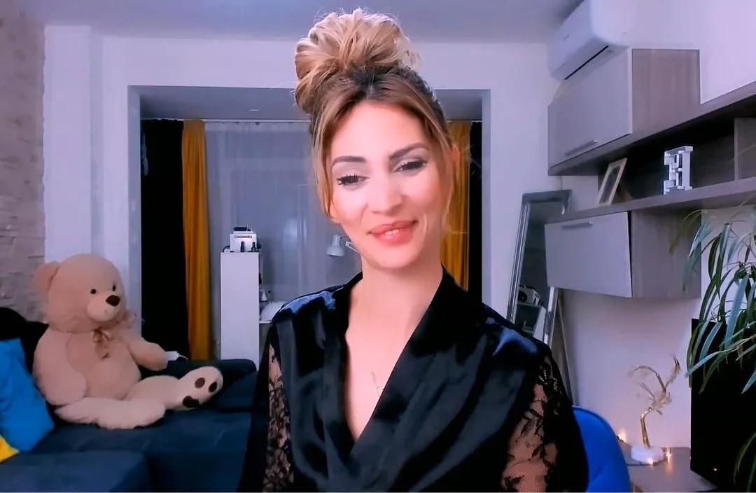 MadieRobets on Streamate 