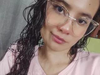 SuzzieV on Streamate 