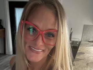 Vixxendoll87 on Streamate 