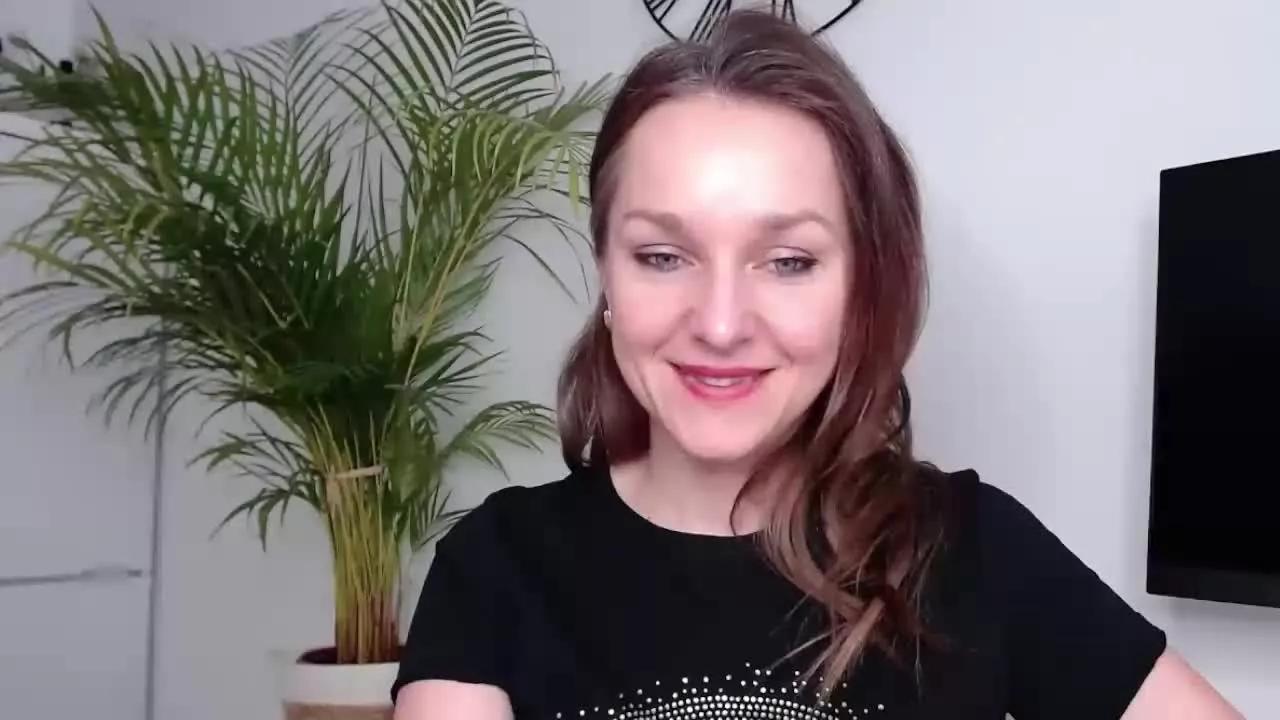 AliciaTease on Streamray 