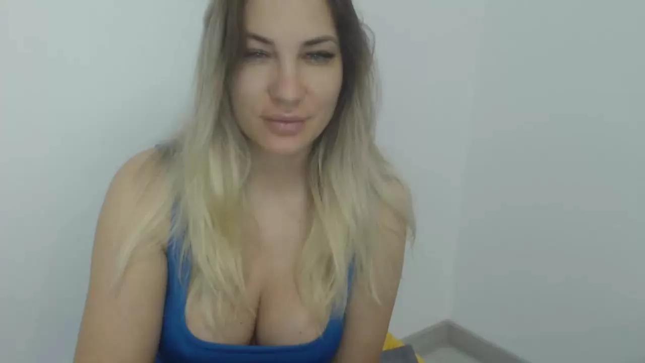 Allysahot0 on Streamray 