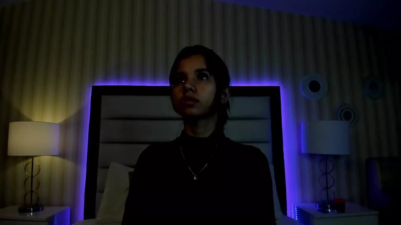 ArianaCollihs on Streamray 