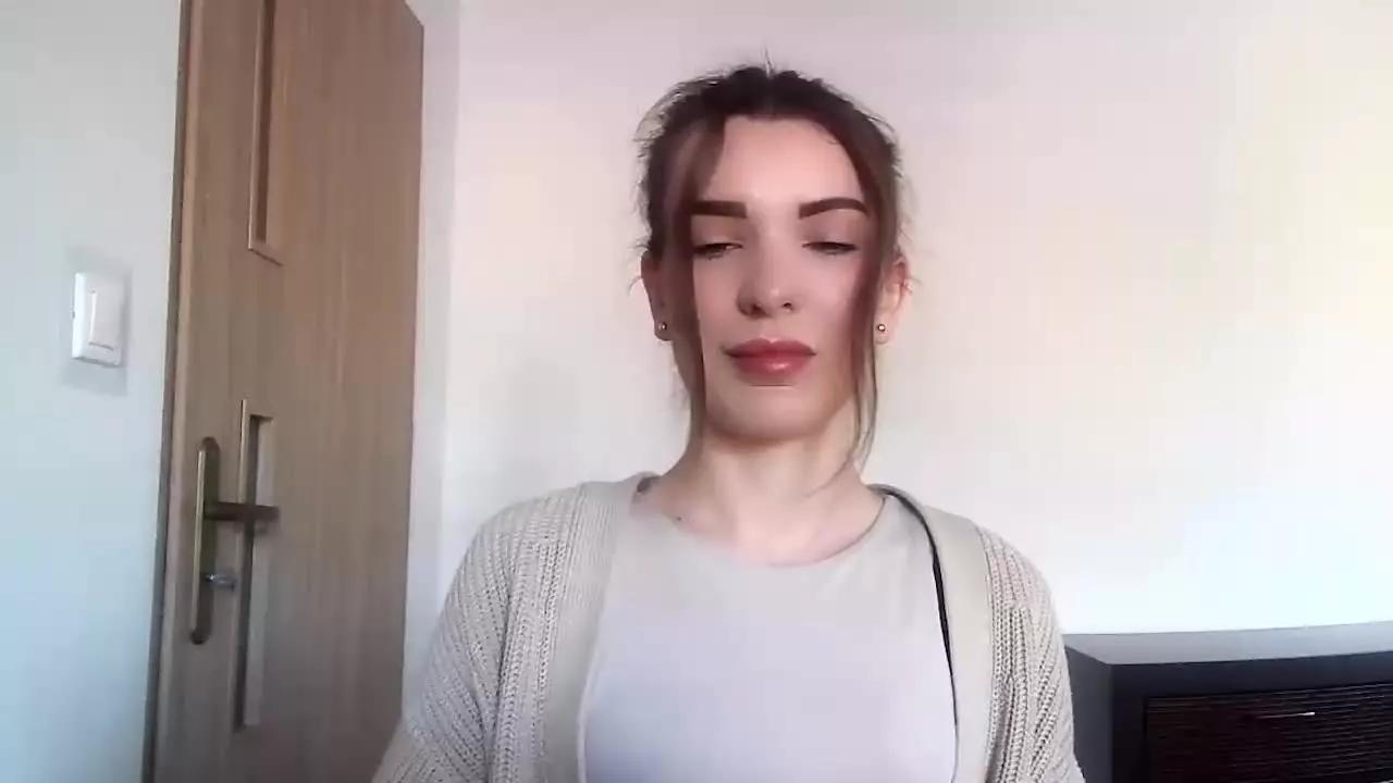 AuroraKiss on Streamray 