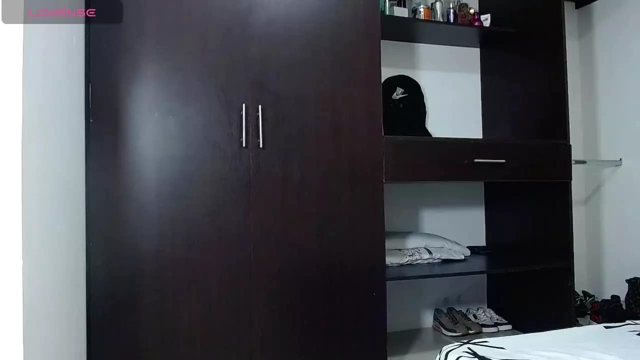 Beautifulkattia on Streamray 
