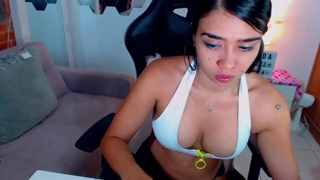 BrendaDiaz on Streamray 