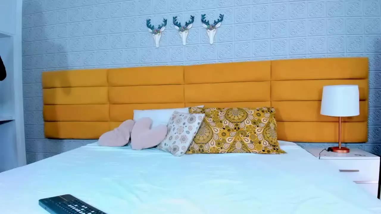 BritneyCortz on Streamray 
