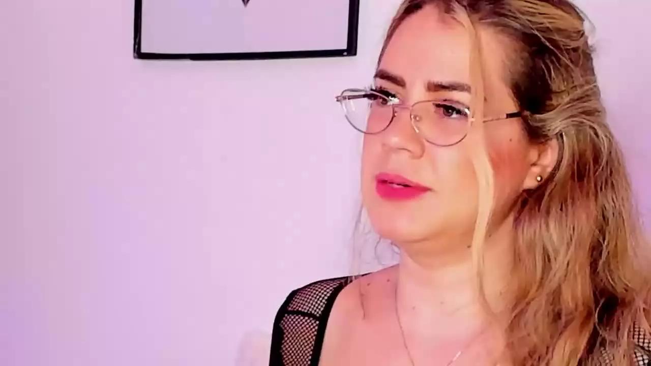 CaroleFreire on Streamray 