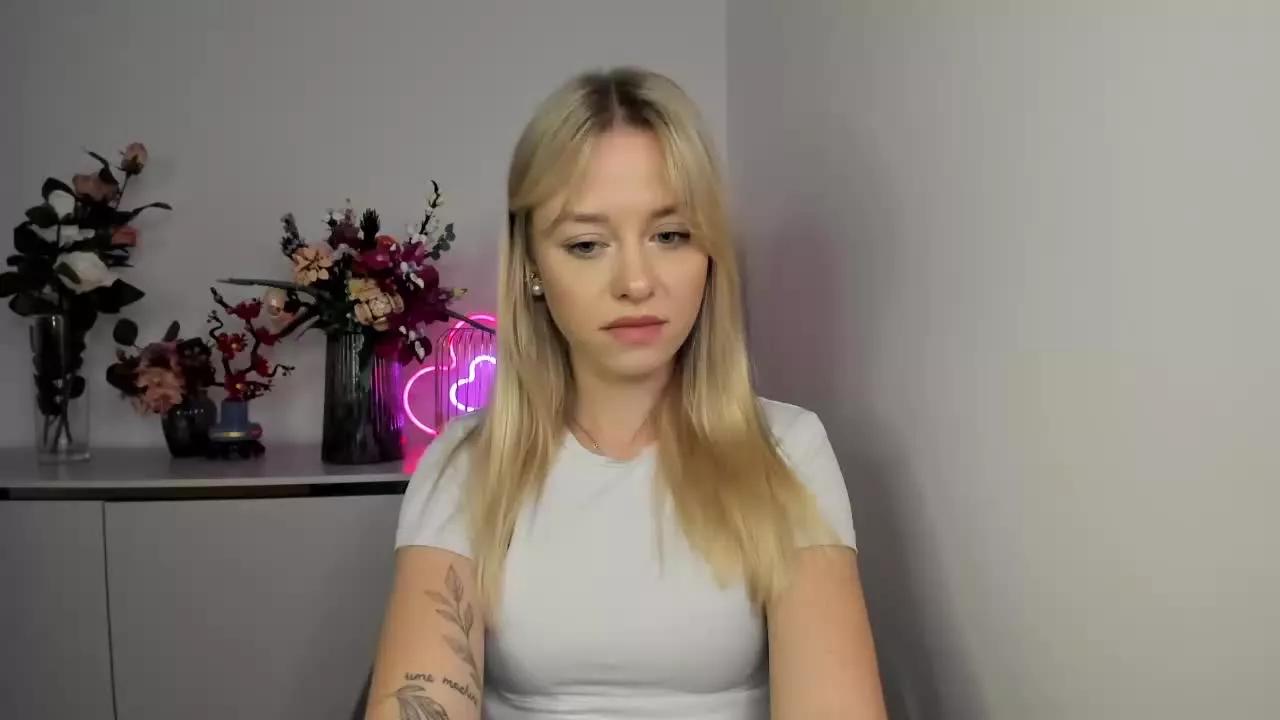 CindyUnique on Streamray 
