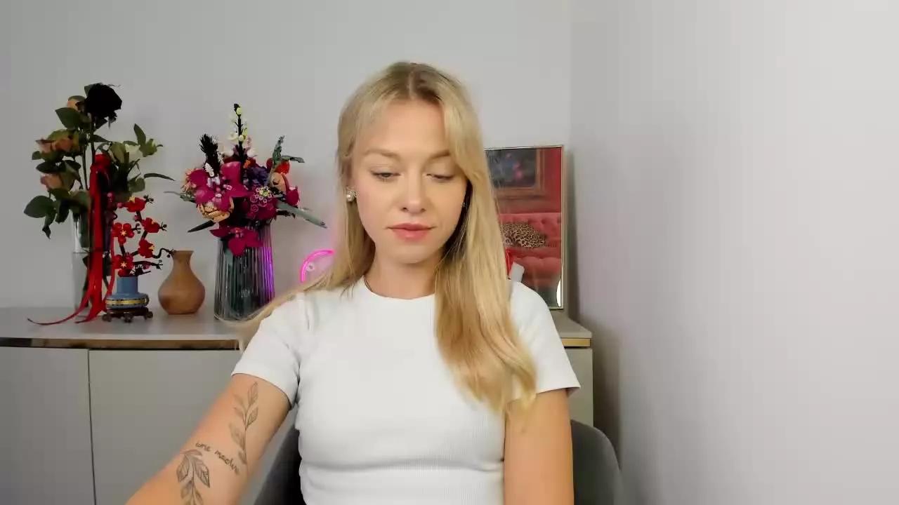 CindyUnique on Streamray 