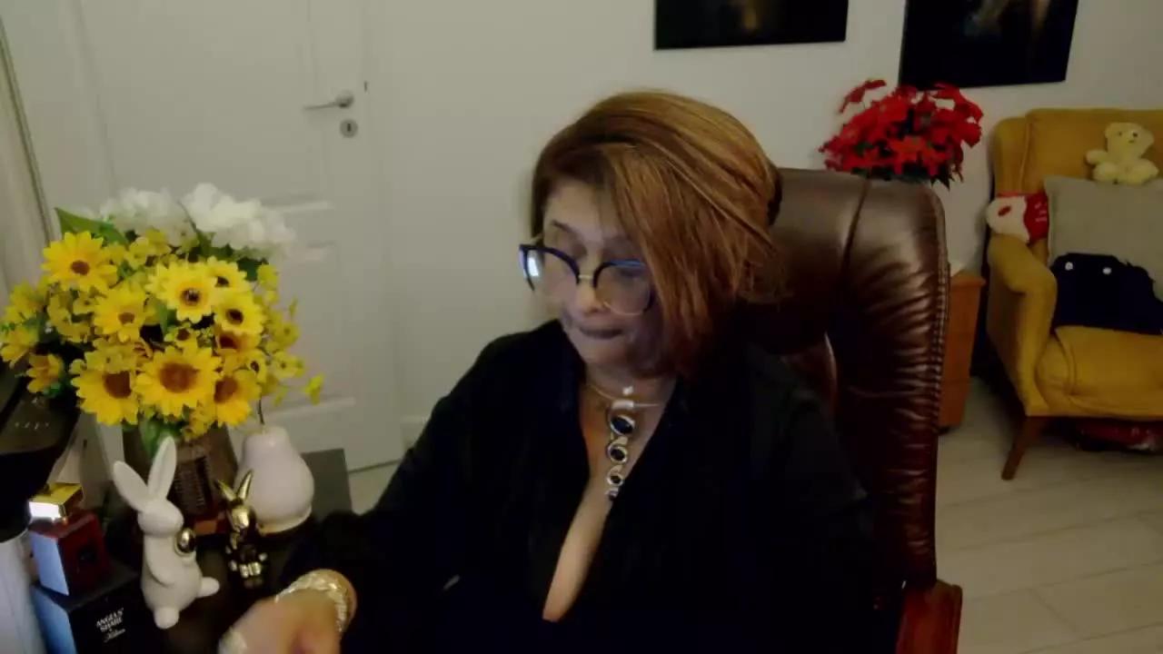 ClassybutNaughty on Streamray 