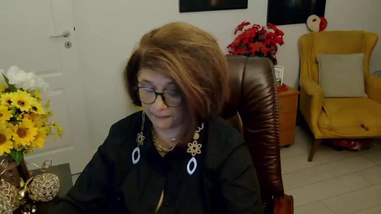 ClassybutNaughty on Streamray 