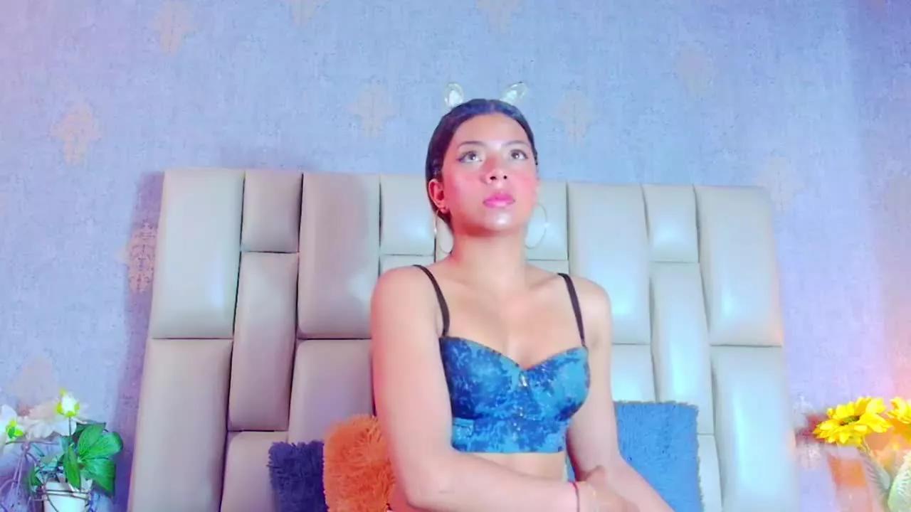 Emily_Biz on Streamray 