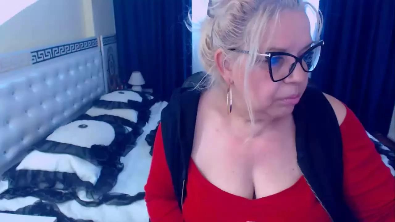 EmilyMilf on Streamray 