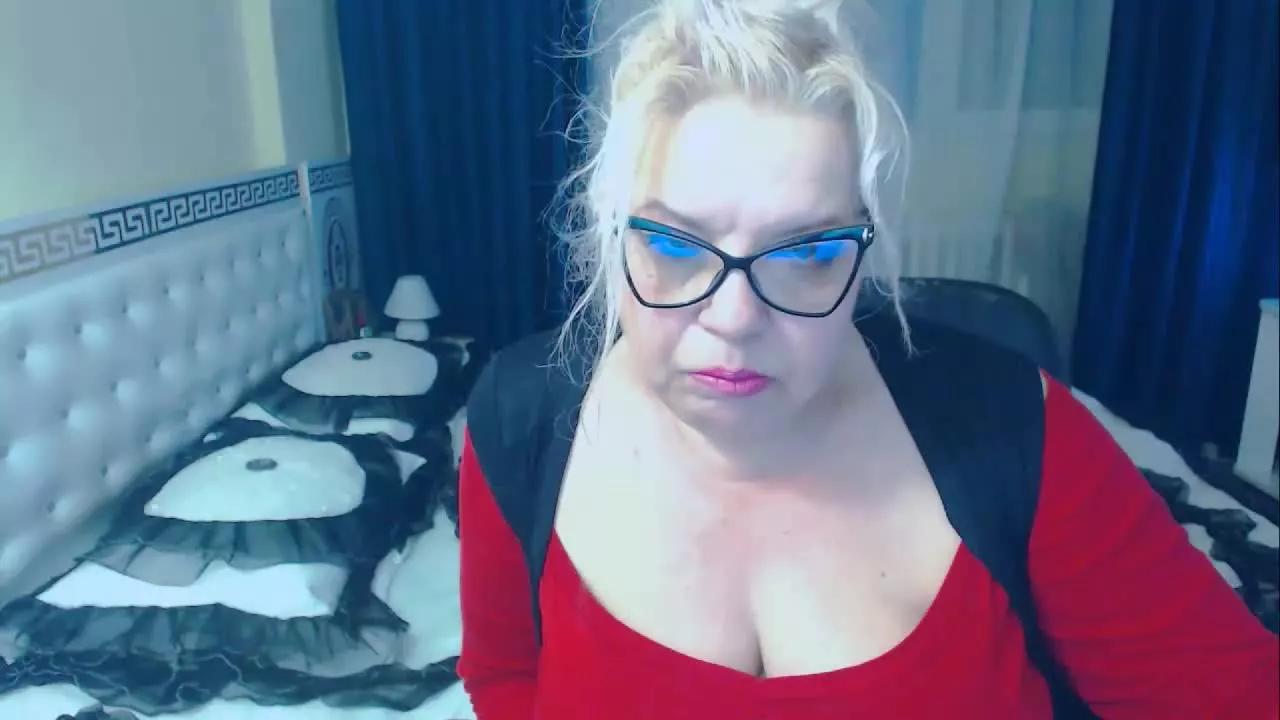 EmilyMilf on Streamray 