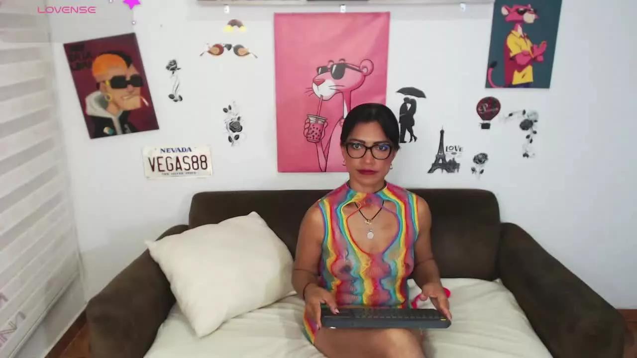 fernandaeloisaII on Streamray 