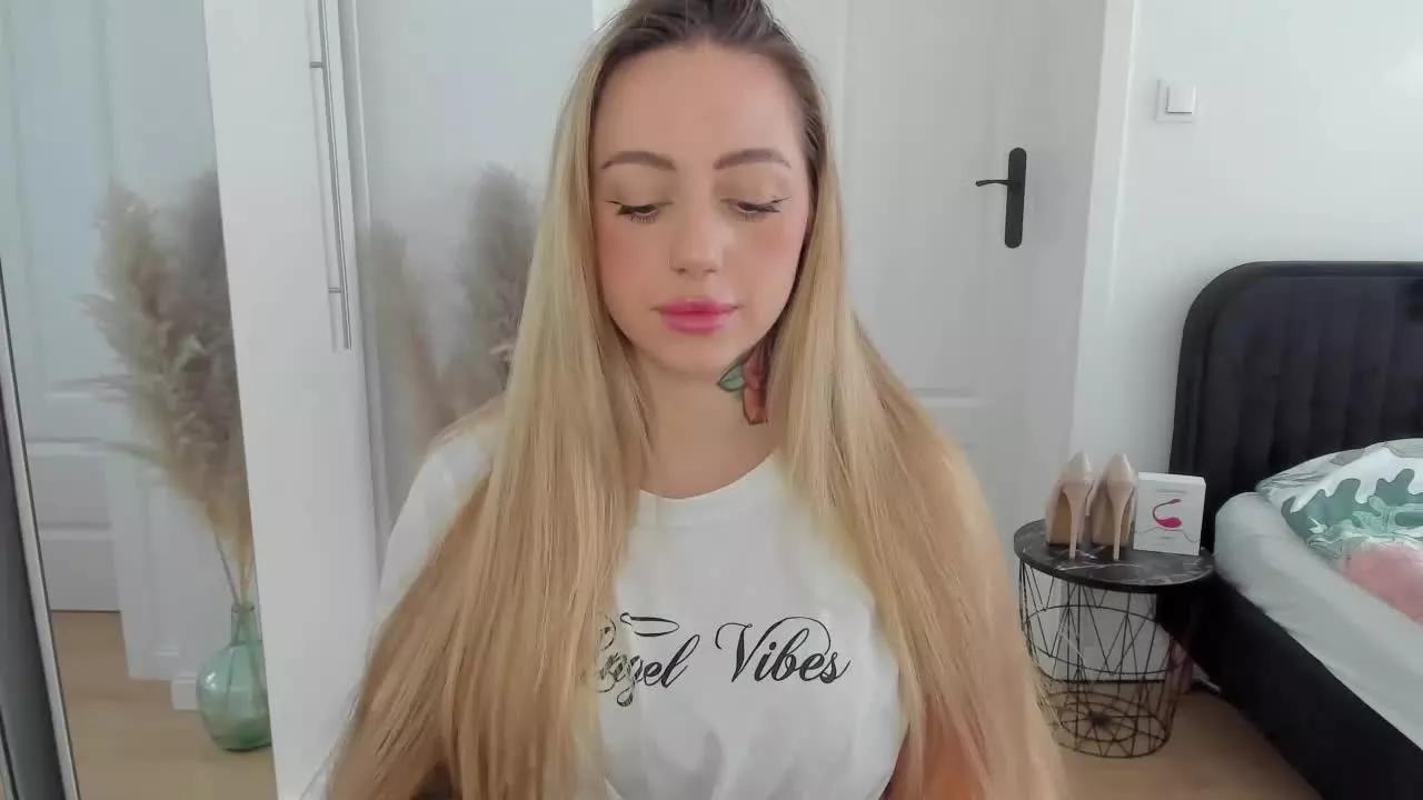 FlowerCoralie on Streamray 