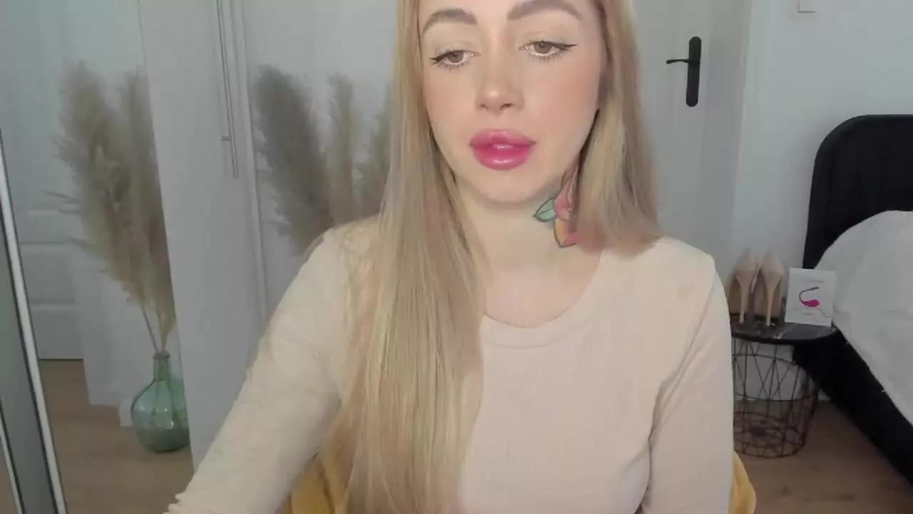FlowerCoralie on Streamray 