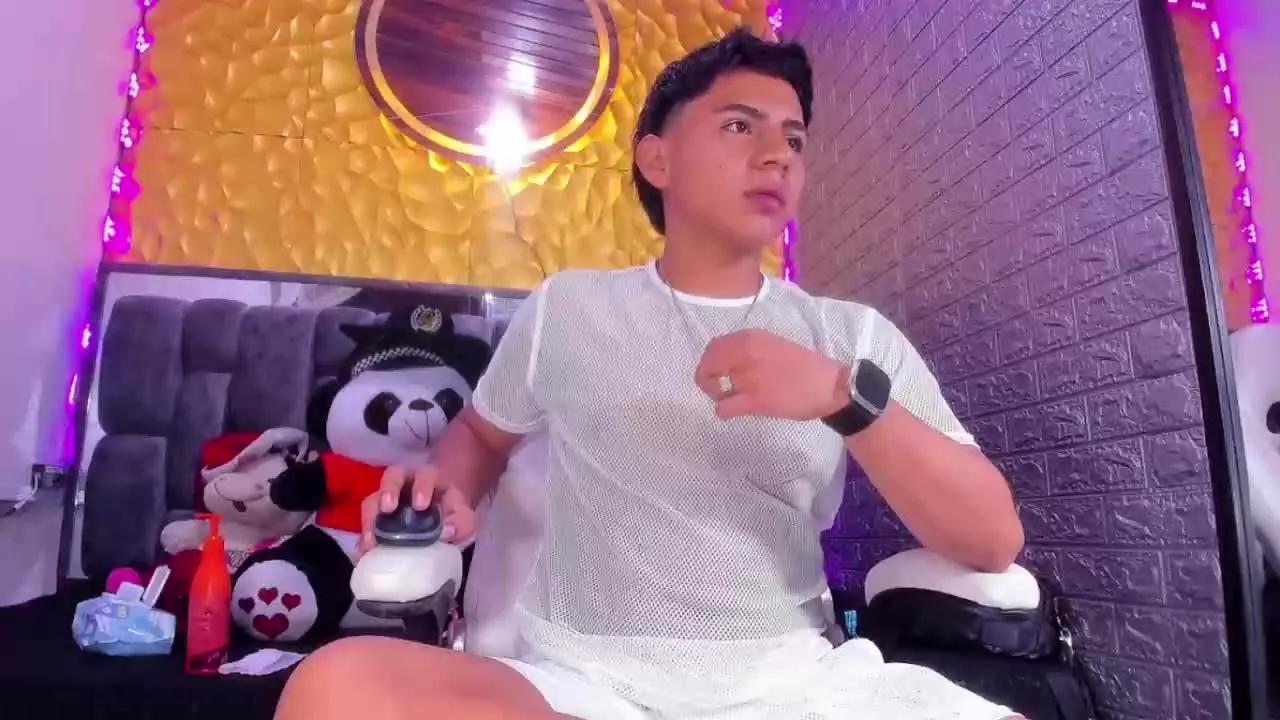 FuckRichi20 on Streamray 