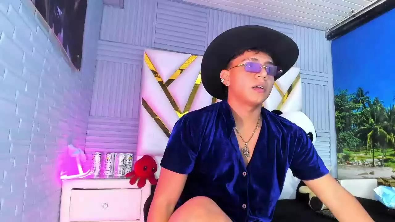 FuckRichi20 on Streamray 