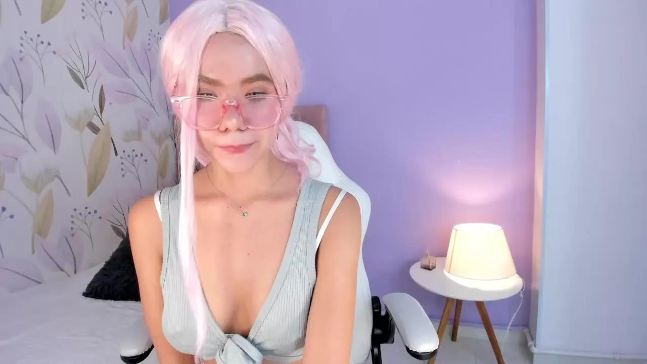 KariHowell on Streamray 