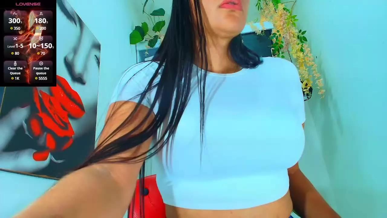 KARINASQUIRTING on Streamray 