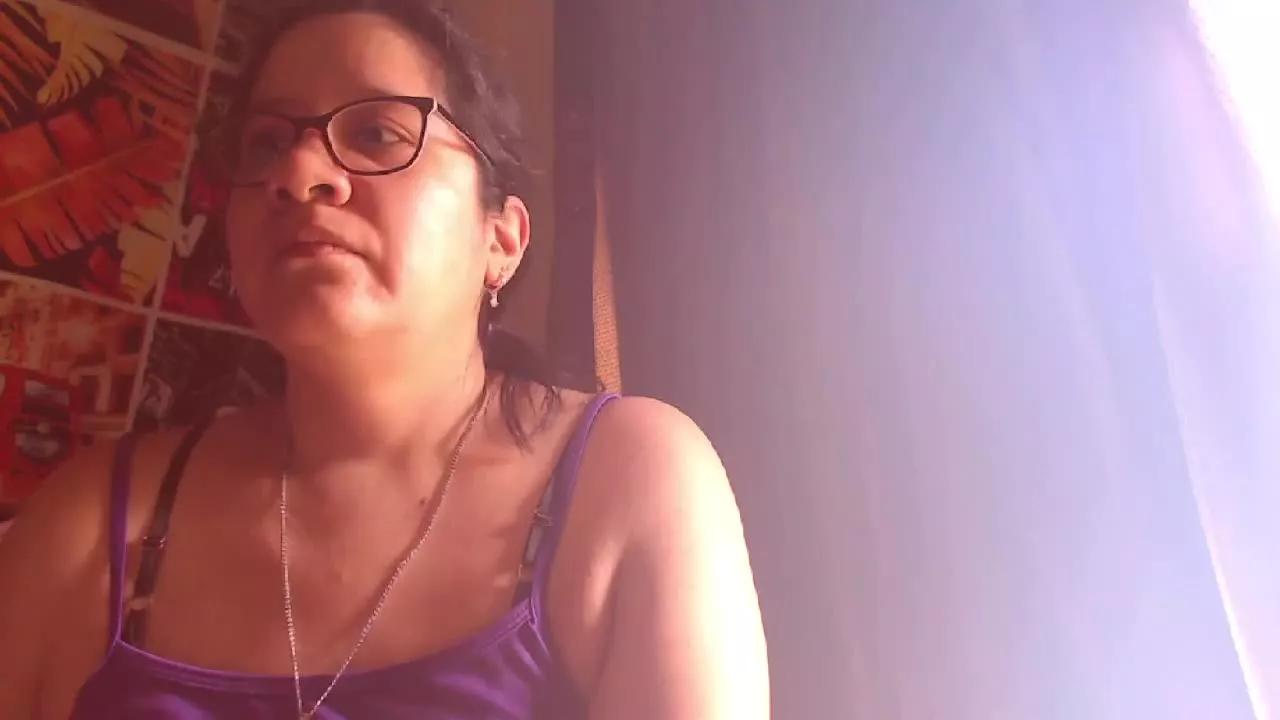 luciana45 on Streamray 