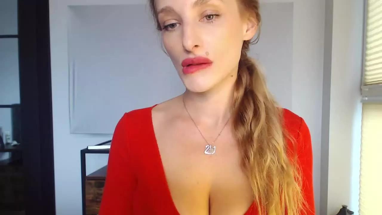 MarilynAmore on Streamray 