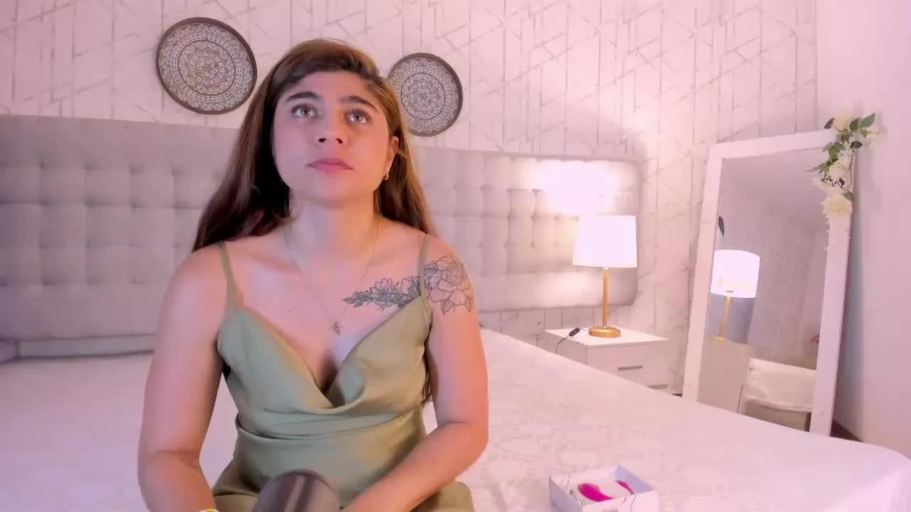MiaCoopper on Streamray 