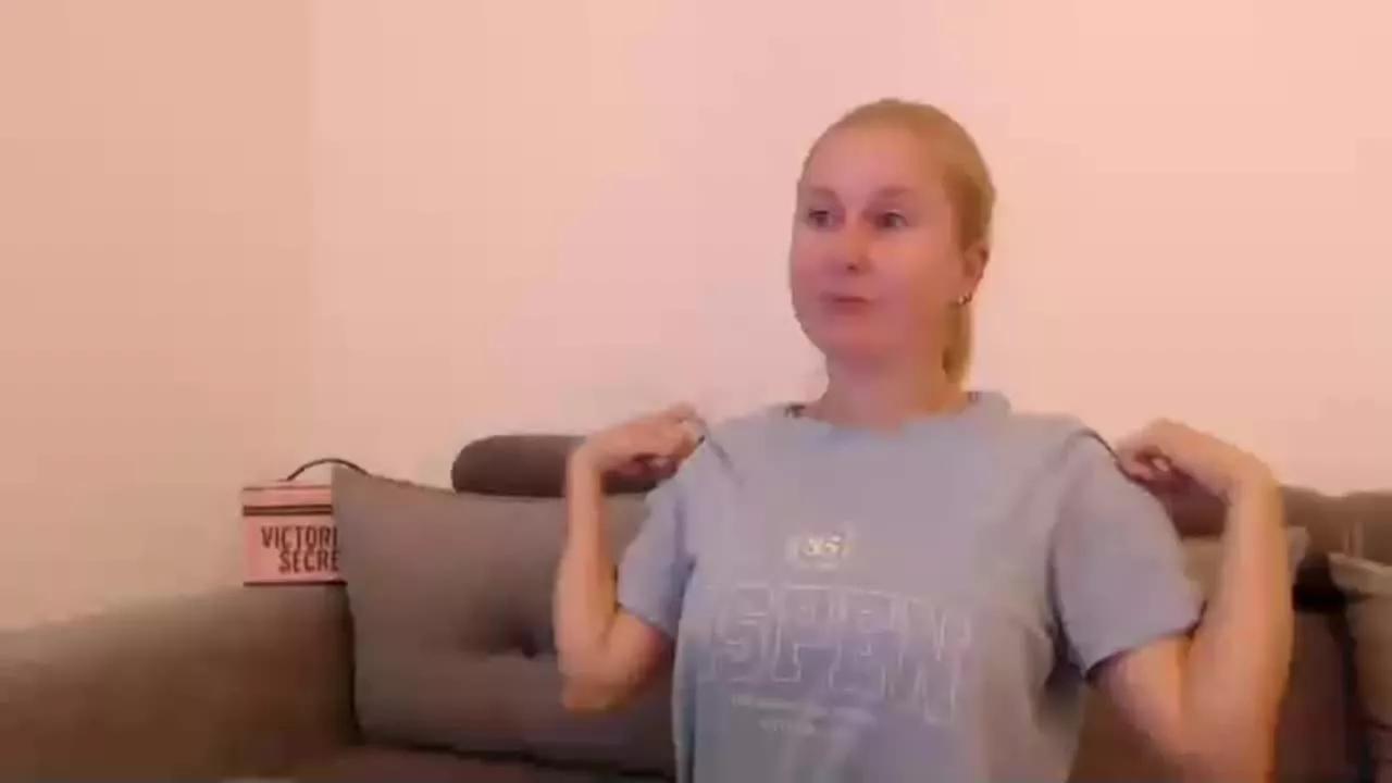 MistressExclusive on Streamray 