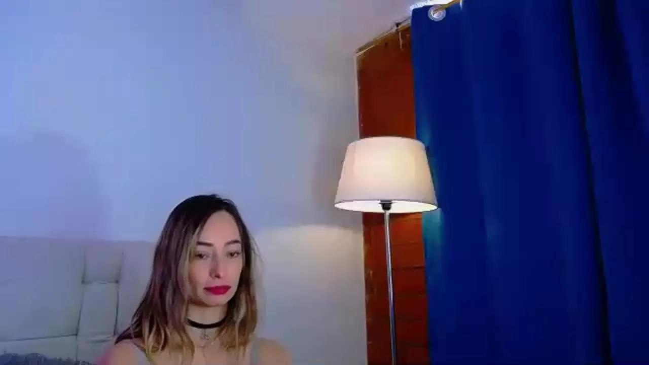 Paola_Taylor on Streamray 