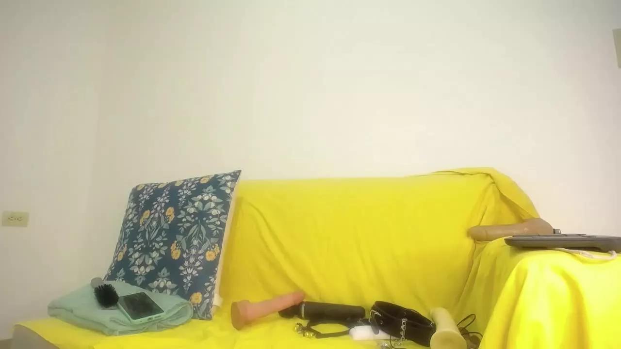 Scarlett_Browm on Streamray 