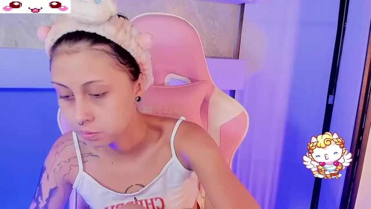 sharonboone1 on Streamray 