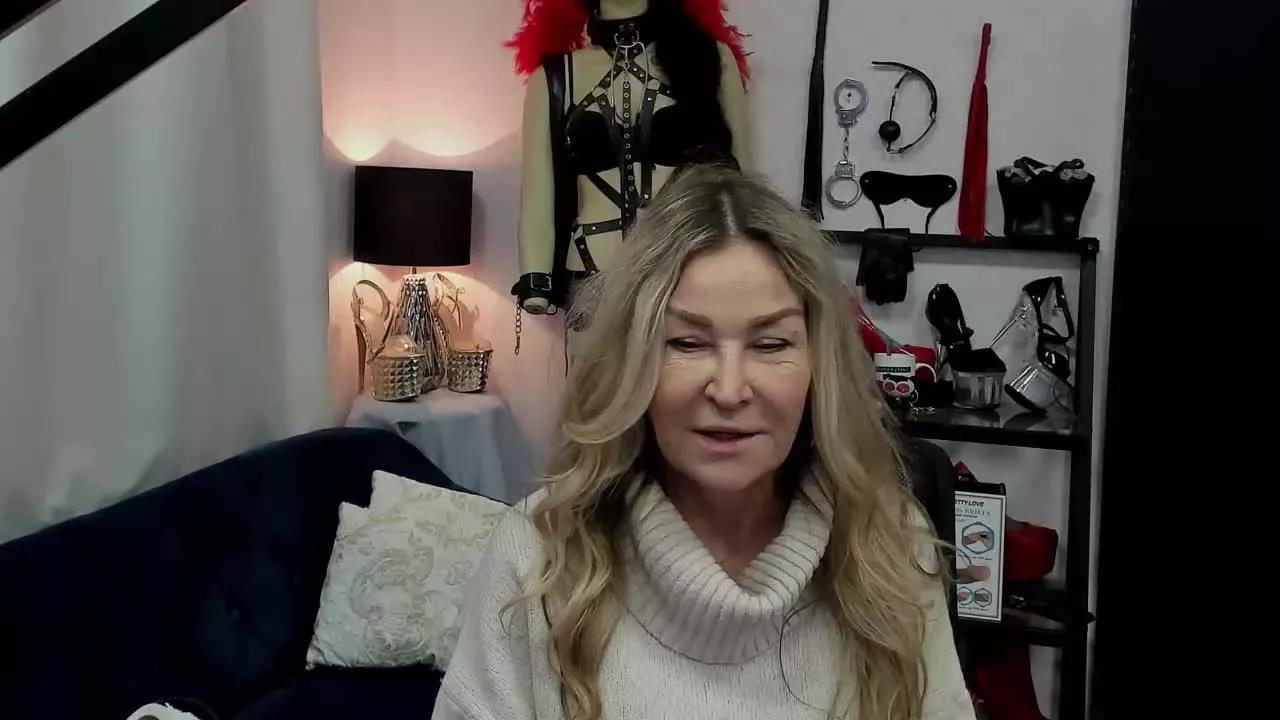 smileCRYSTAL on Streamray 