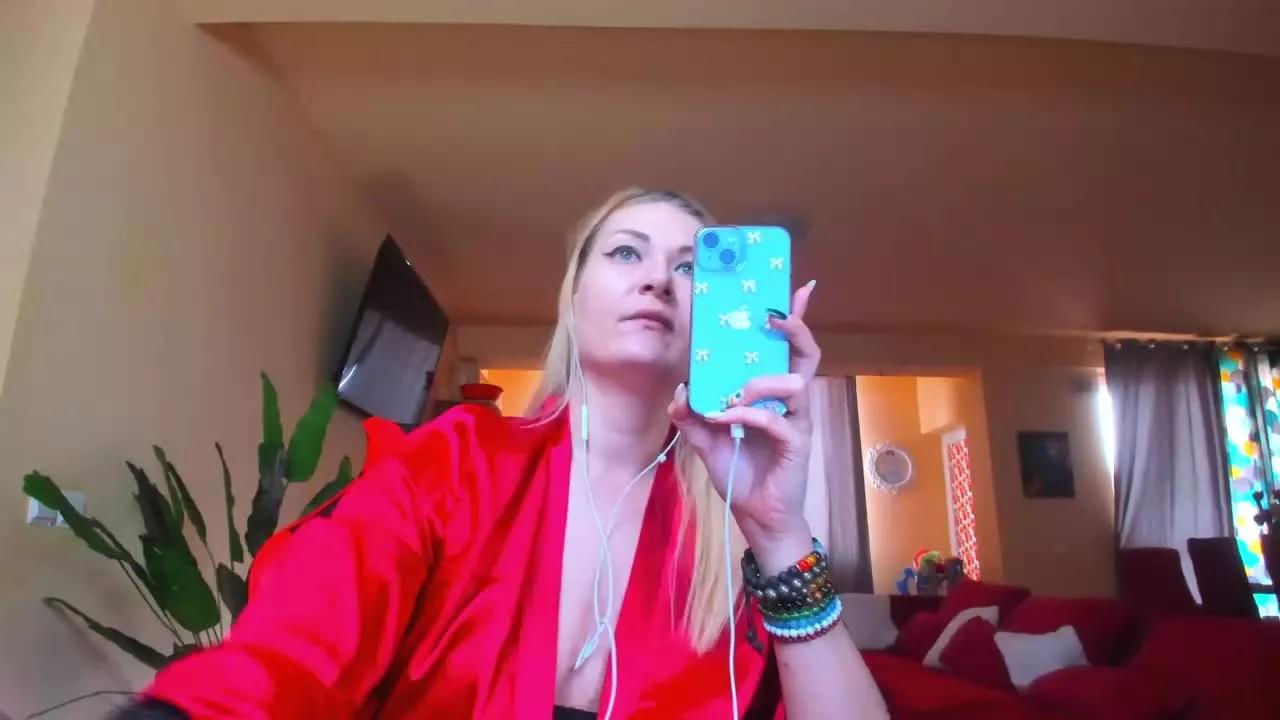 sugar_mayy on Streamray 