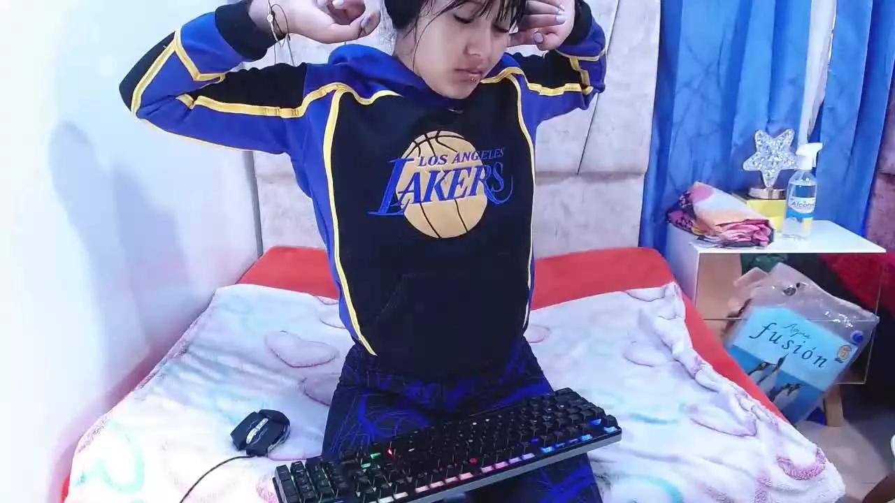 SWEEKILEY on Streamray 