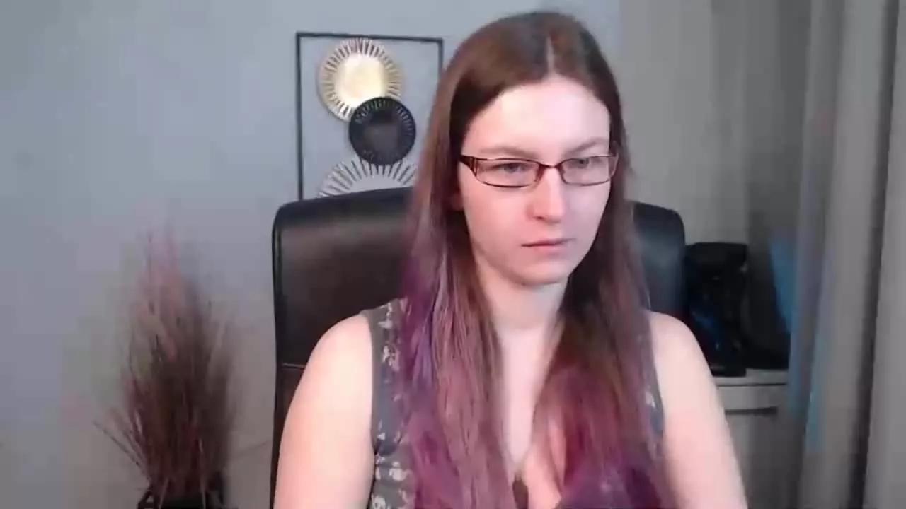 tastyEmma on Streamray 