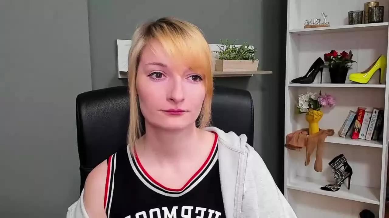 TeaseBlair on Streamray 