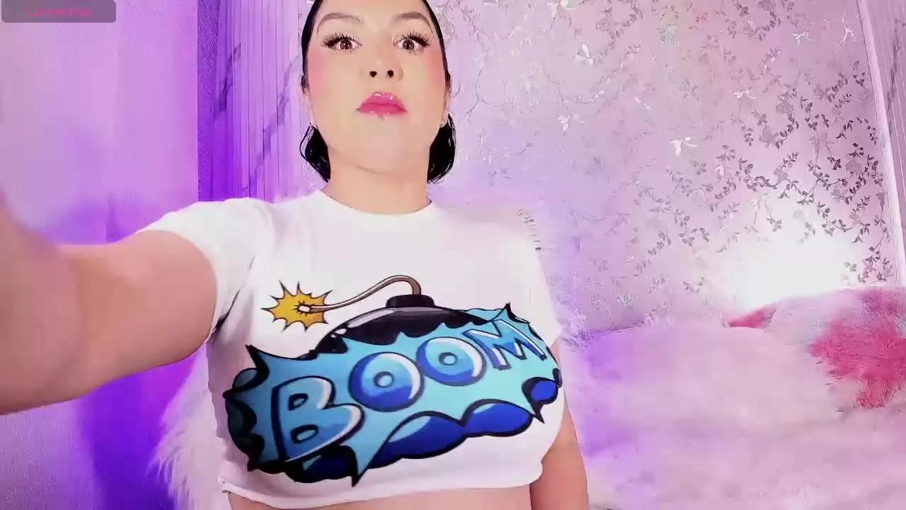 ThalianaSaenz1 on Streamray 