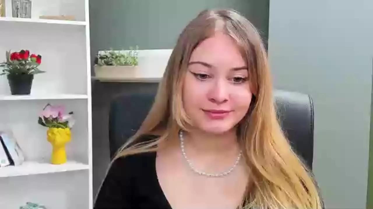 ValeriaKitty on Streamray 