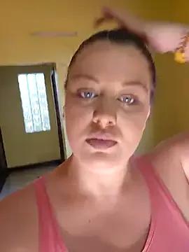 -BubbleGirl- on StripChat